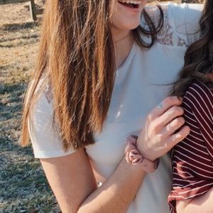 American Eagle t shirt.